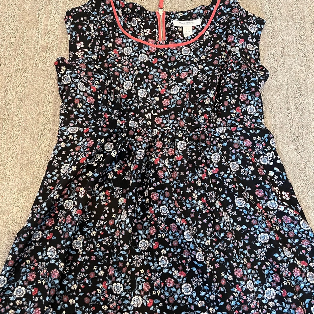 Motherhood Black Floral shirt  with pink Accents